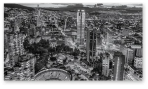 Bogotá nocturna blanco y negro en lienzo